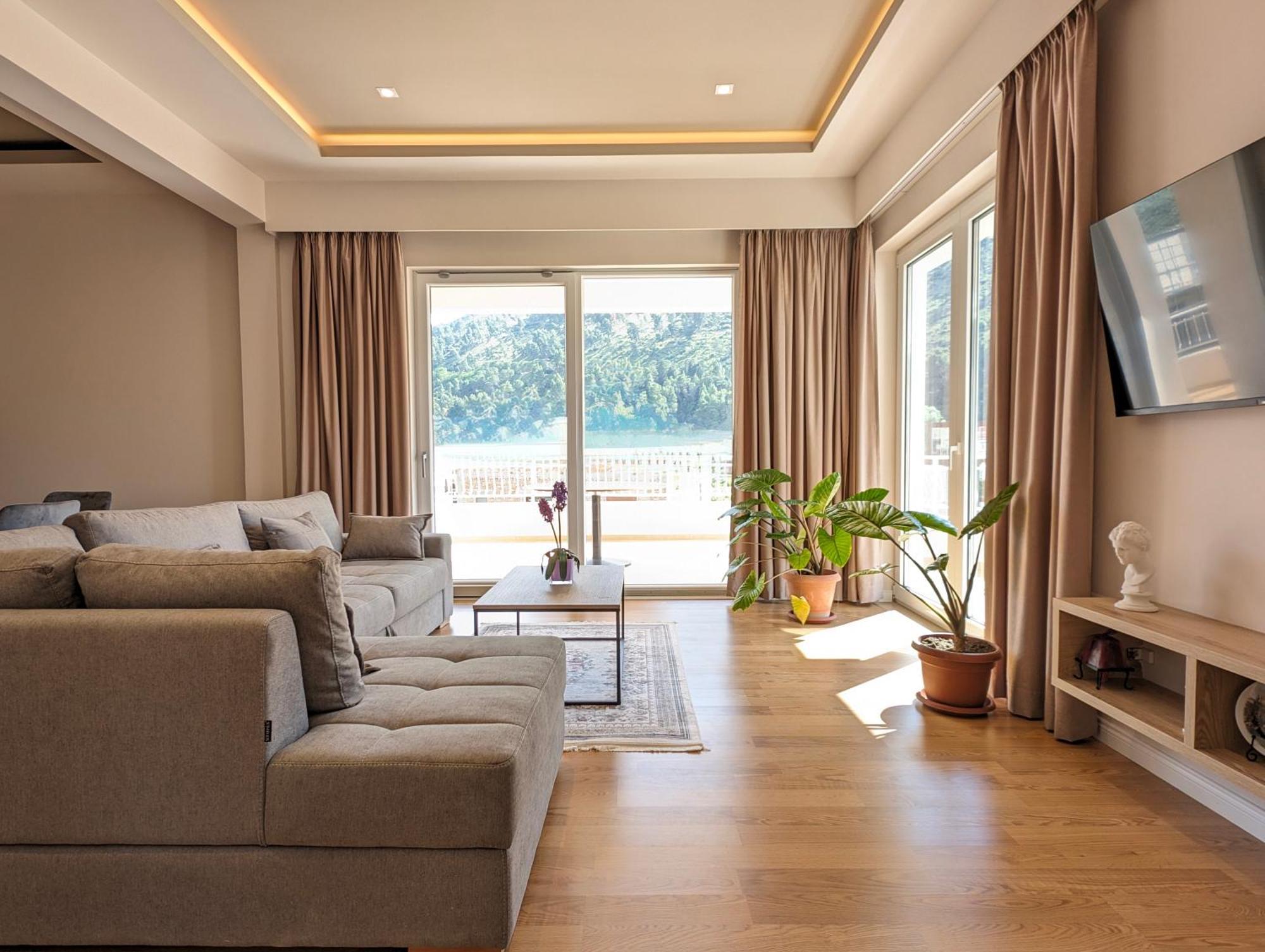 Villa With Garden And Veranda Berat Exterior foto
