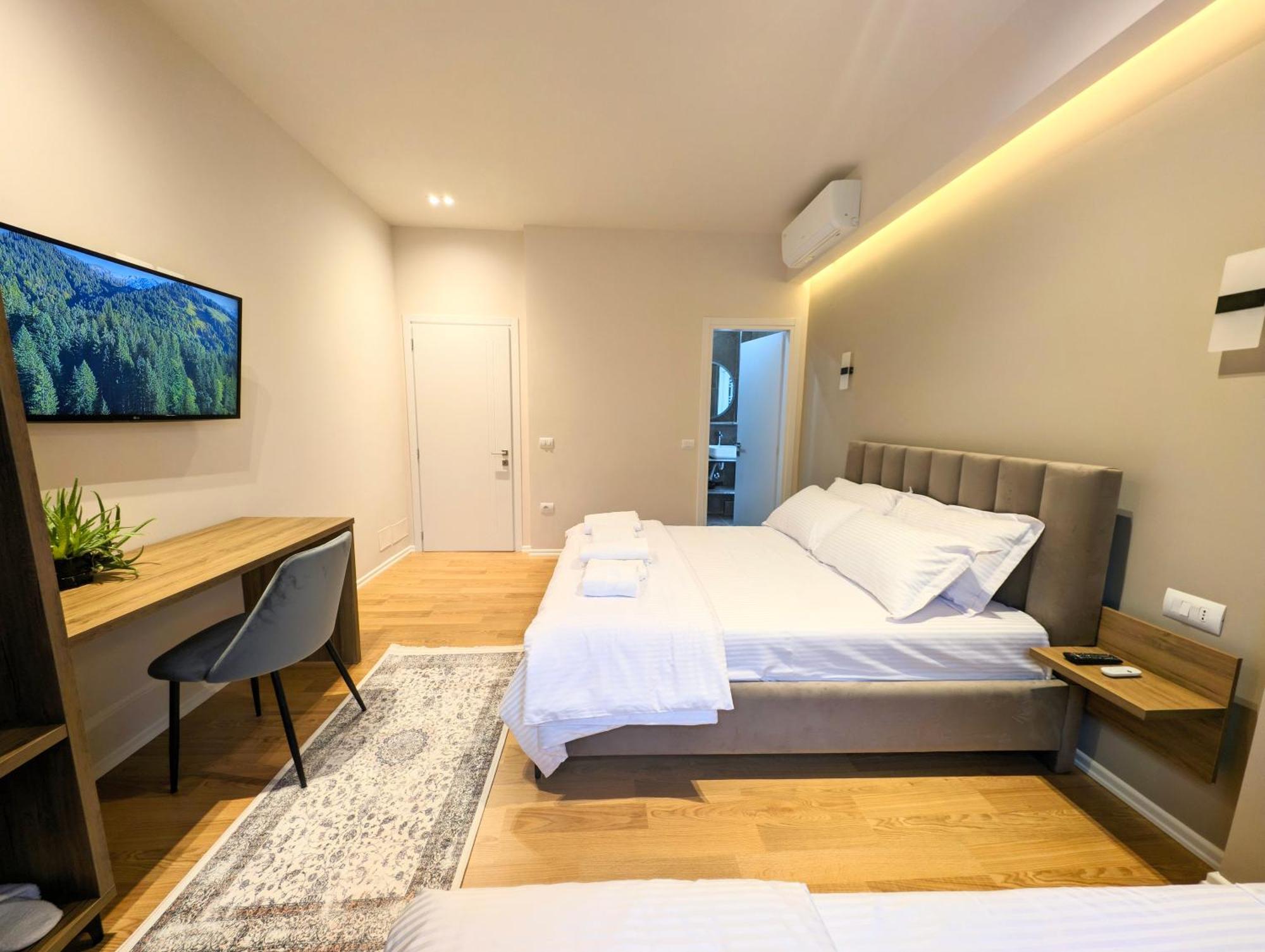 Villa With Garden And Veranda Berat Exterior foto